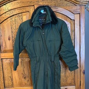 Woman’s VINTAGE/RETRO one piece ski suit.